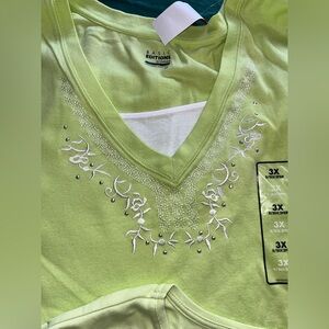Basic Editions Embroidered Short Sleeve Top Size 3X NWT